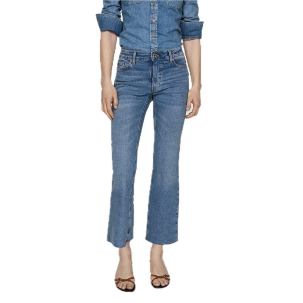 MANGO Sienna High-Rise Flare Jeans Size 10 Medium Wash Stretch Ankle EUC